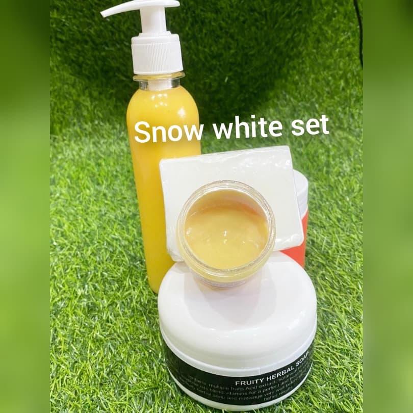 Snow white set - alternate view